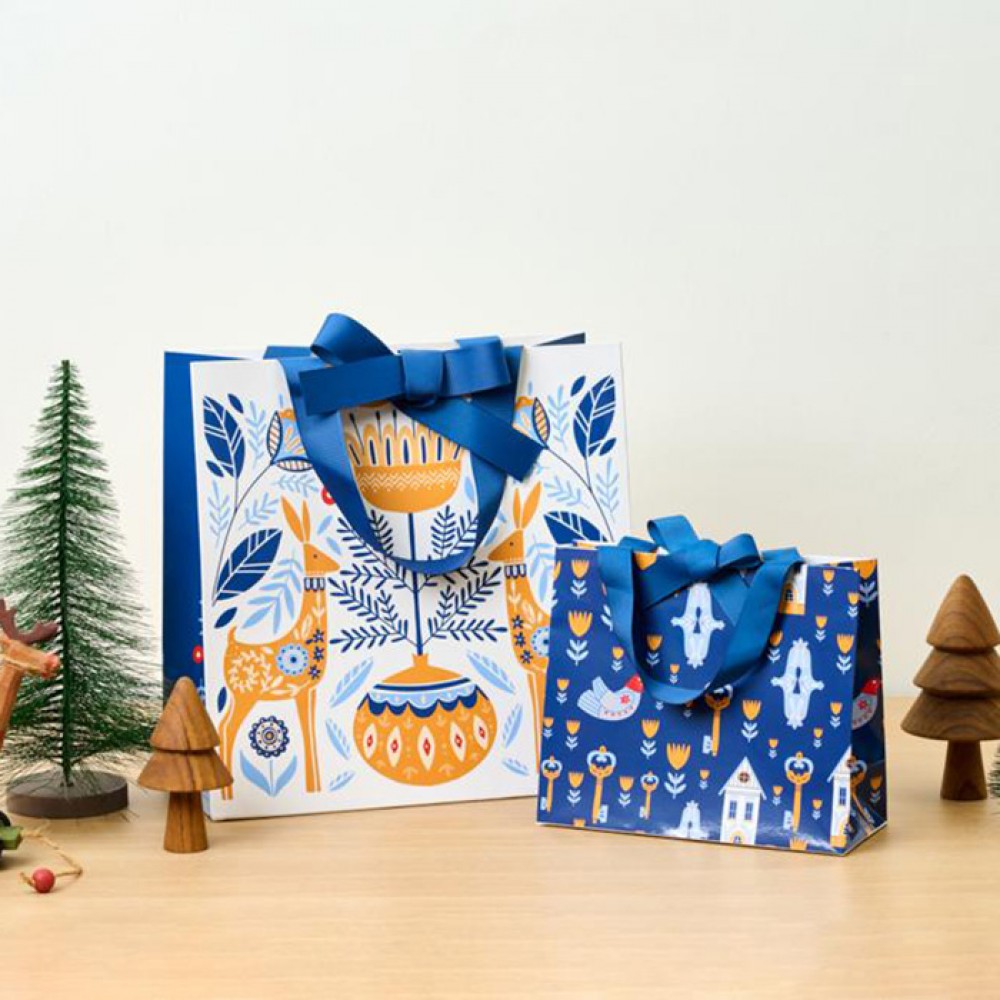 Recycled Printed Christmas Celebration Gifts Packing Paper Bag Shopping Bag Takeaway Bag Recycled Printed Christmas Celebration Gifts Packing Paper Bag Shopping Bag Takeaway Bag