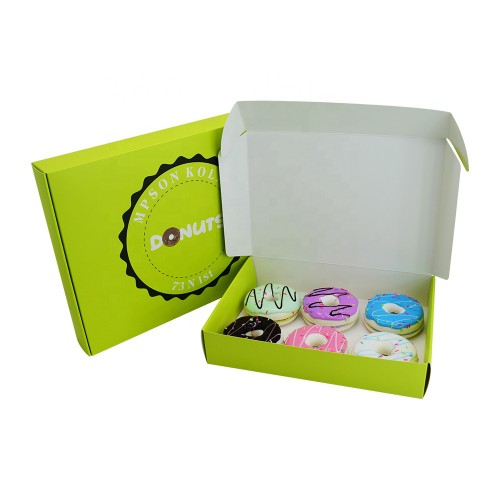 Custom Bakery Retailer Boxes