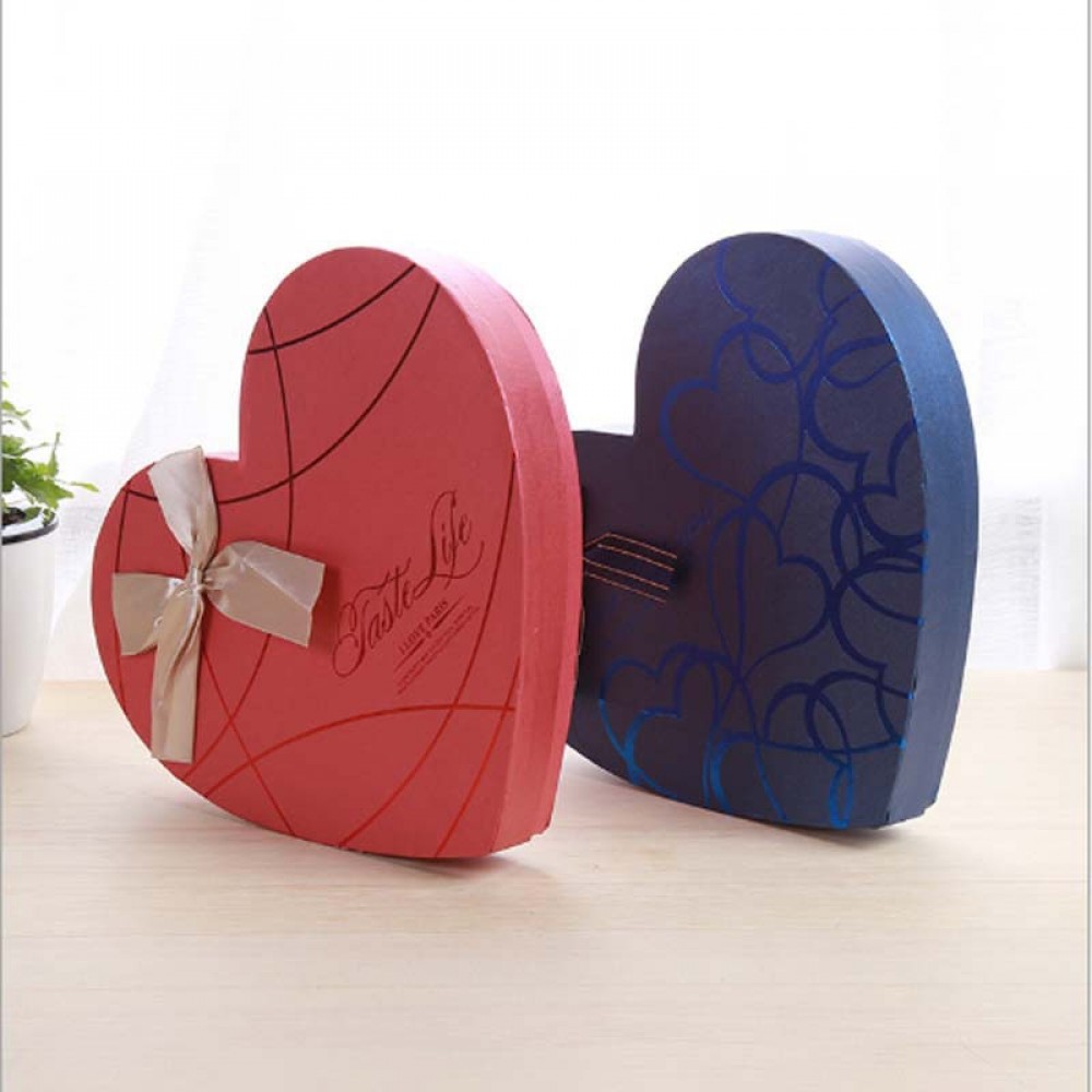 Valentine heart shaped chocolate candy packaging box with ribbon Valentine heart shaped chocolate candy packaging box with ribbon