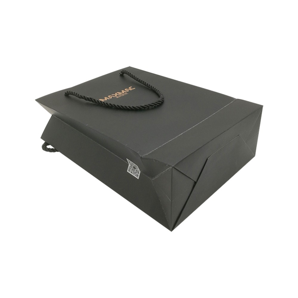 Black Texture Paper Color Matt Lamnation Paper Bag With Rope Handle Black Texture Paper Color Matt Lamnation Paper Bag With Rope Handle